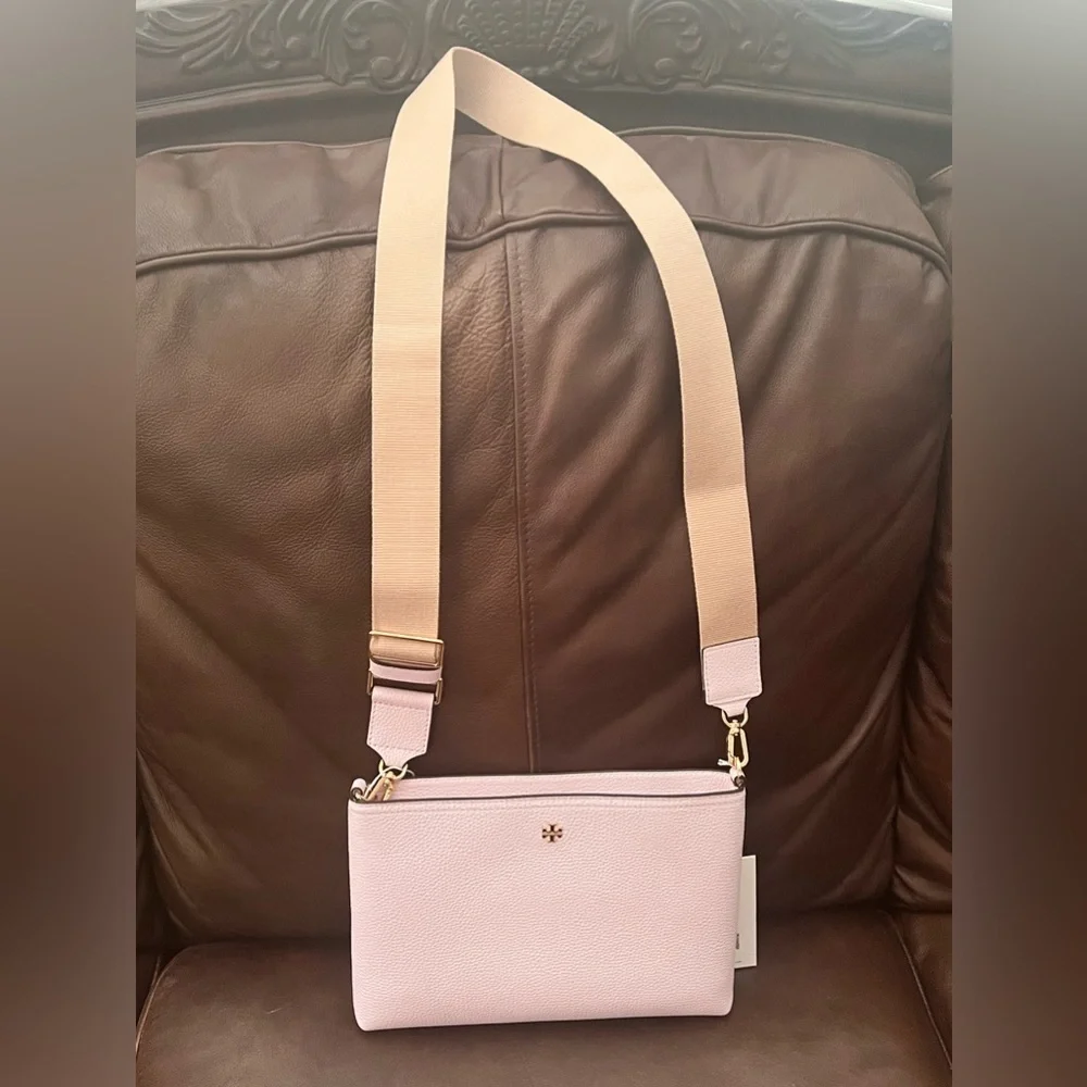 TORY BURCH•NWT BLAKE SWINGPACK PINK PASTRY